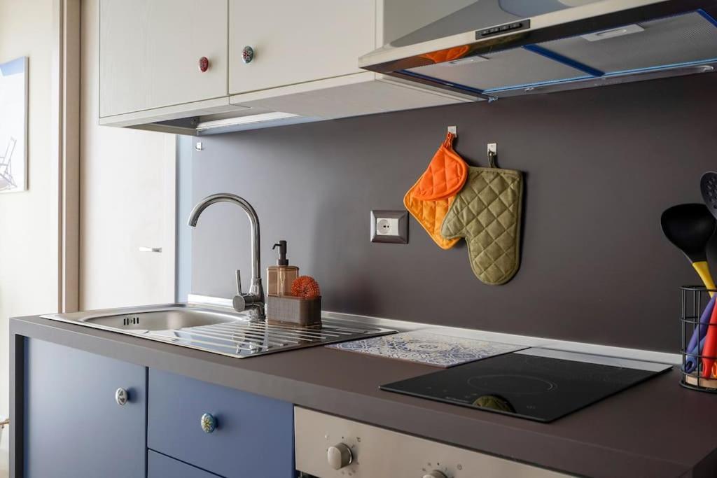 Mediterranea Apartment- Central Station - Free Wifi&Netflix Bari Ngoại thất bức ảnh