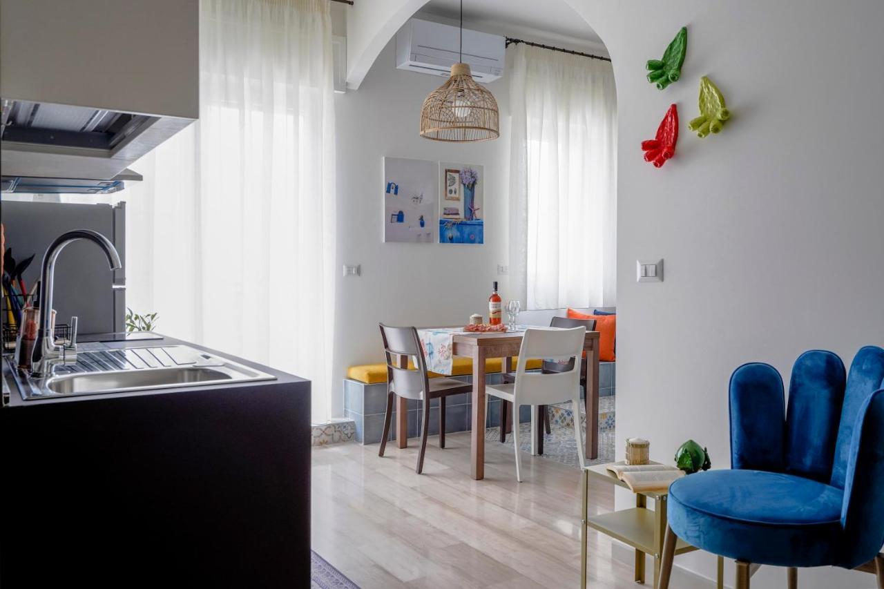 Mediterranea Apartment- Central Station - Free Wifi&Netflix Bari Ngoại thất bức ảnh