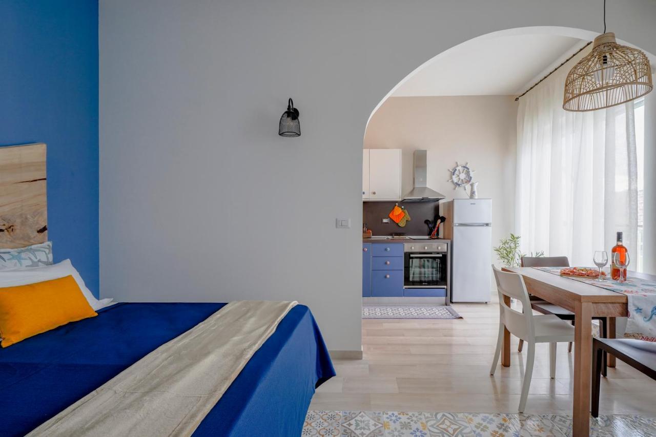 Mediterranea Apartment- Central Station - Free Wifi&Netflix Bari Ngoại thất bức ảnh